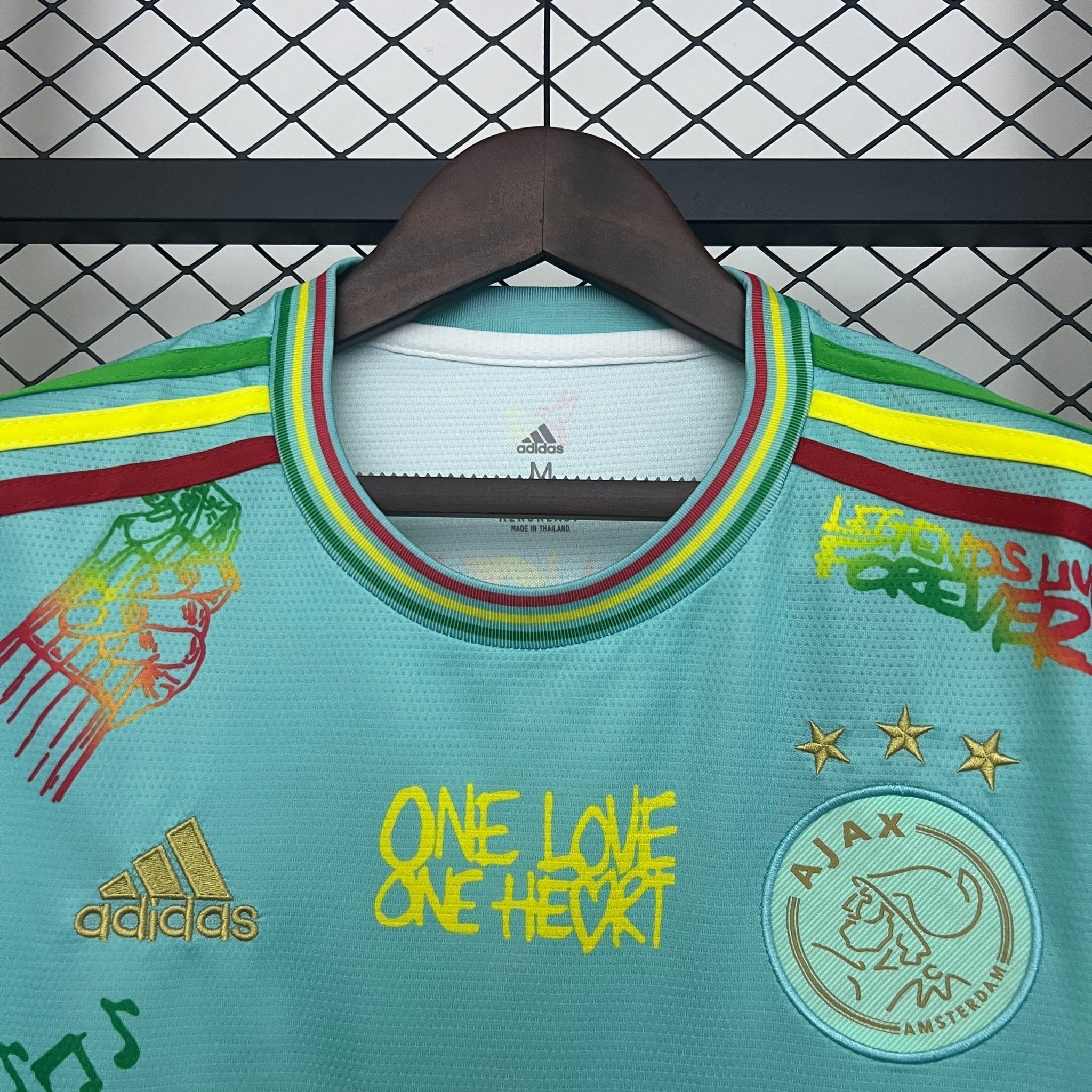 AJAX EQUIPACIÓN ESPECIAL BOB MARLEY 25/26 HOMBRE - Bota de Oro Tienda