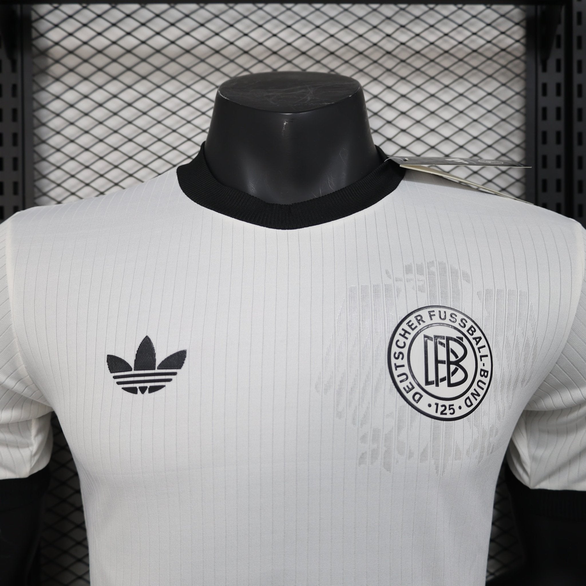 ALEMANIA EQUIPACIÓN ESPECIAL 25/26 (VERSIÓN JUGADOR) - Bota de Oro Tienda
