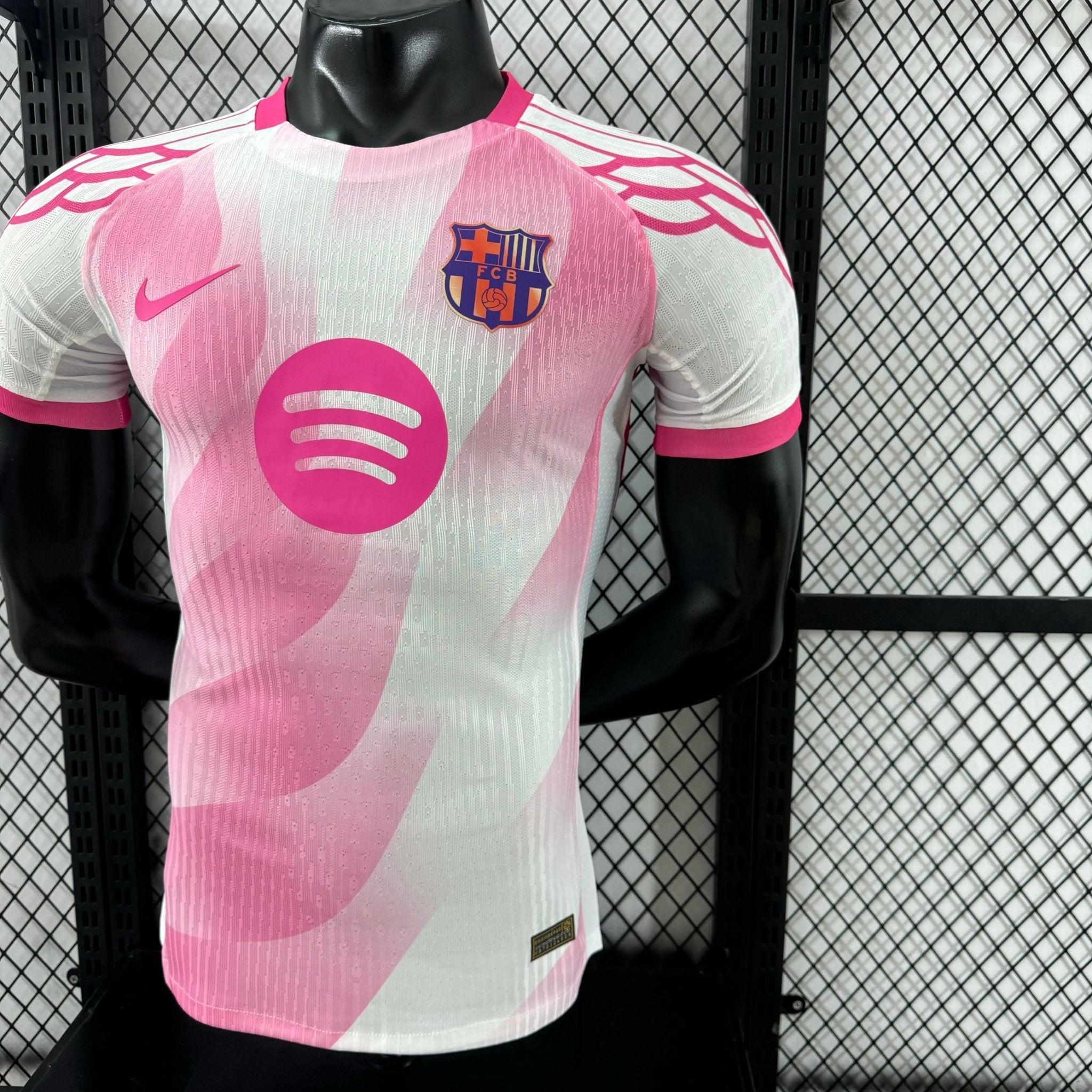 BARCELONA EQUIPACIÓN ESPECIAL ROSA/BLANCO 25/26 (VERSIÓN JUGADOR) - Bota de Oro Tienda