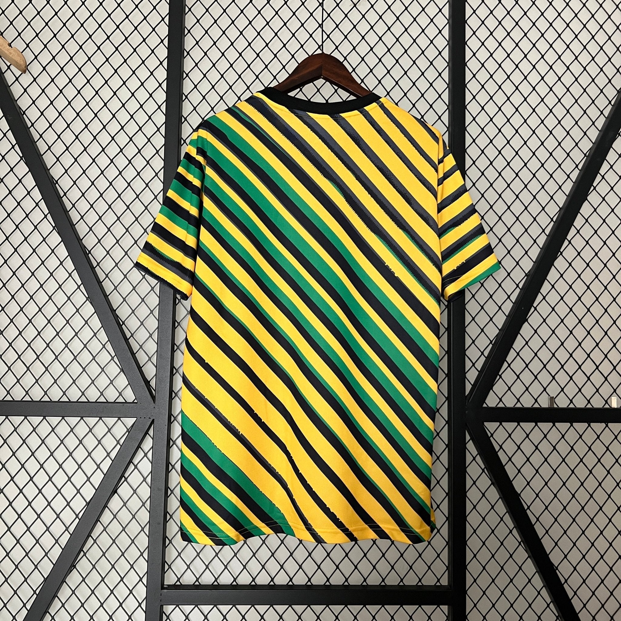 JAMAICA ENTRENAMIENTO 24/25 HOMBRE - Bota de Oro Tienda
