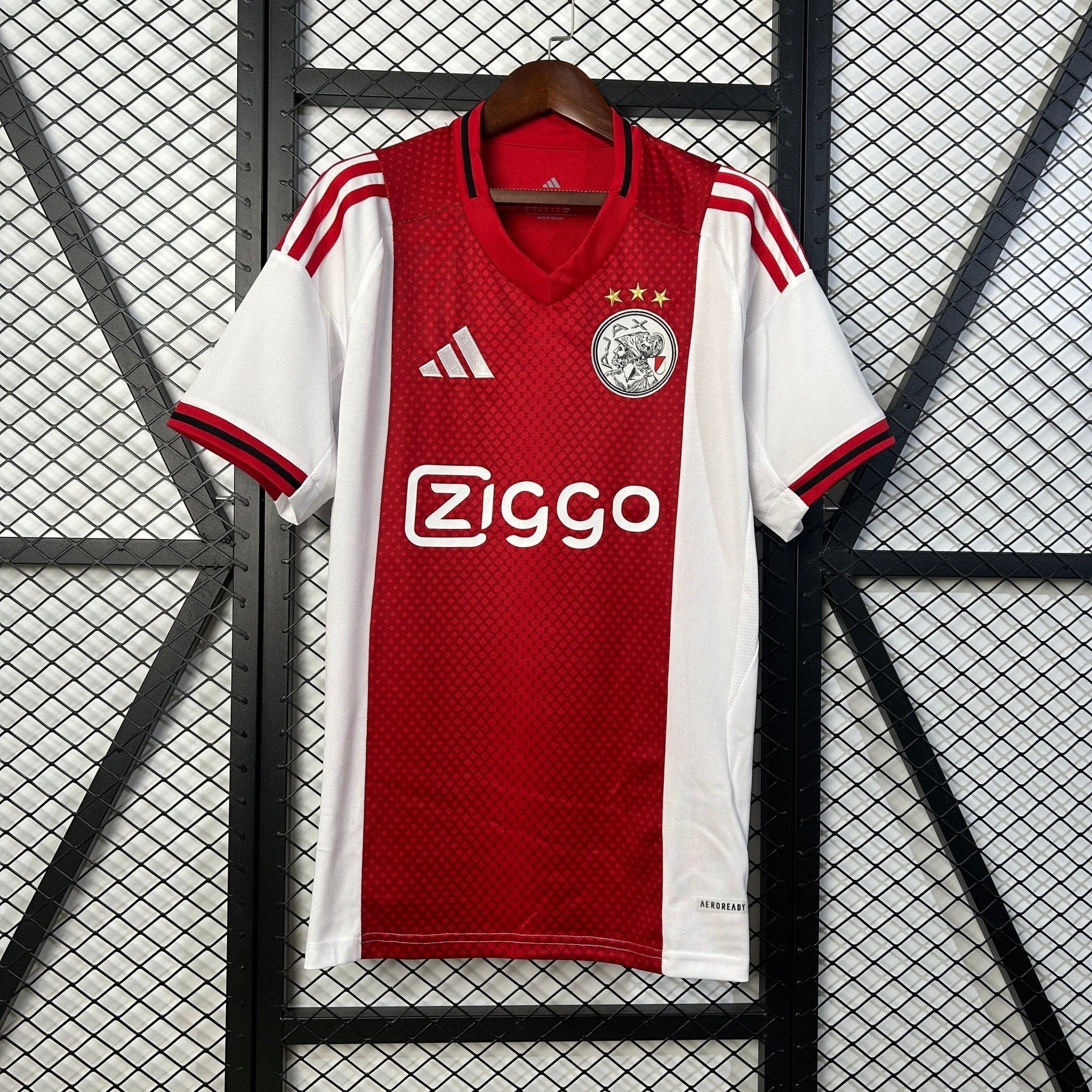 AJAX PRIMERA EQUIPACIÓN 25/26 HOMBRE - Bota de Oro Tienda Imagen principal del producto