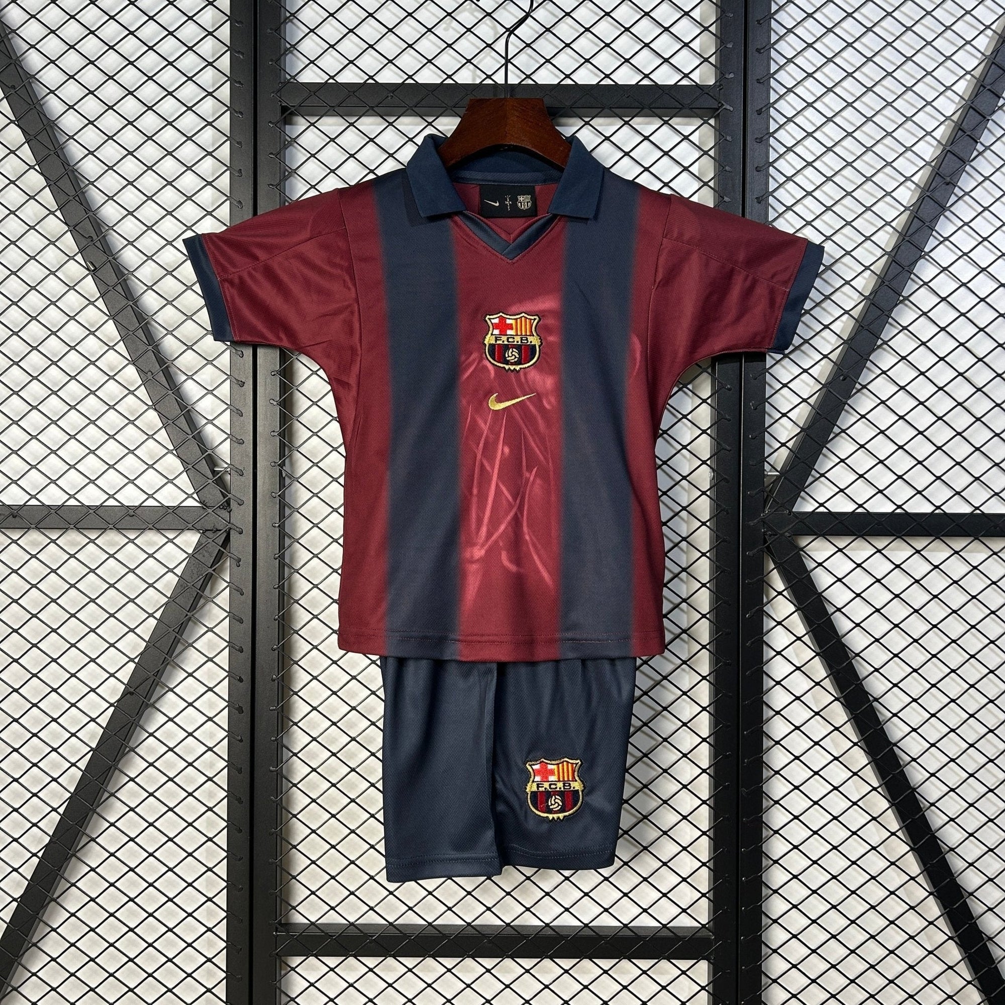 BARCELONA EDICION ESPECIAL TRAVIS 25/26 NIÑOS - Bota de Oro Tienda