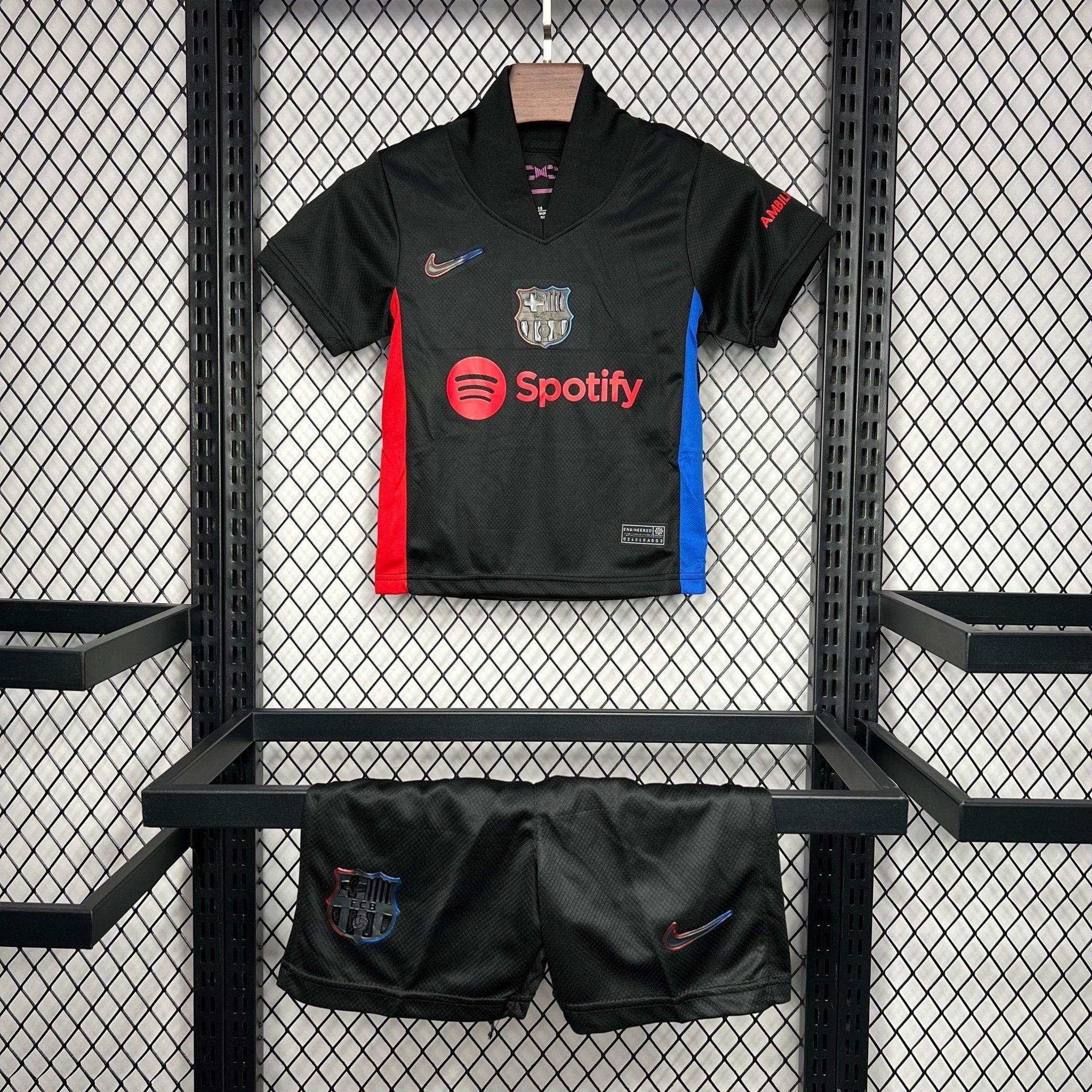 BARCELONA II 24/25 CONJUNTO INFANTIL - Bota de Oro Tienda