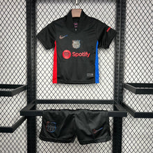 BARCELONA II 24/25 CONJUNTO INFANTIL - Bota de Oro Tienda
