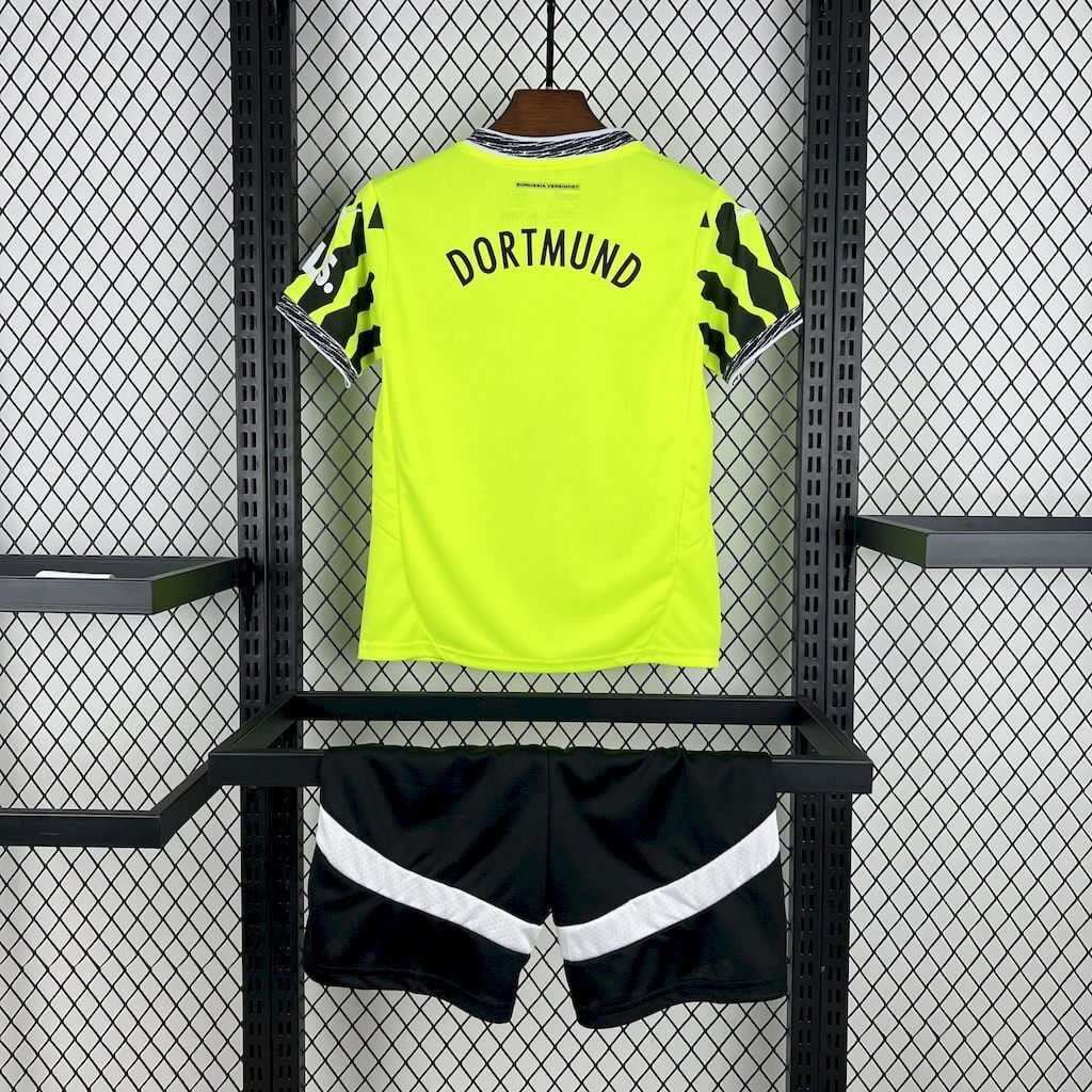 BORUSSIA DORTMUND EQUIPACIÓN ESPECIAL 25/26 NIÑOS - Bota de Oro Tienda