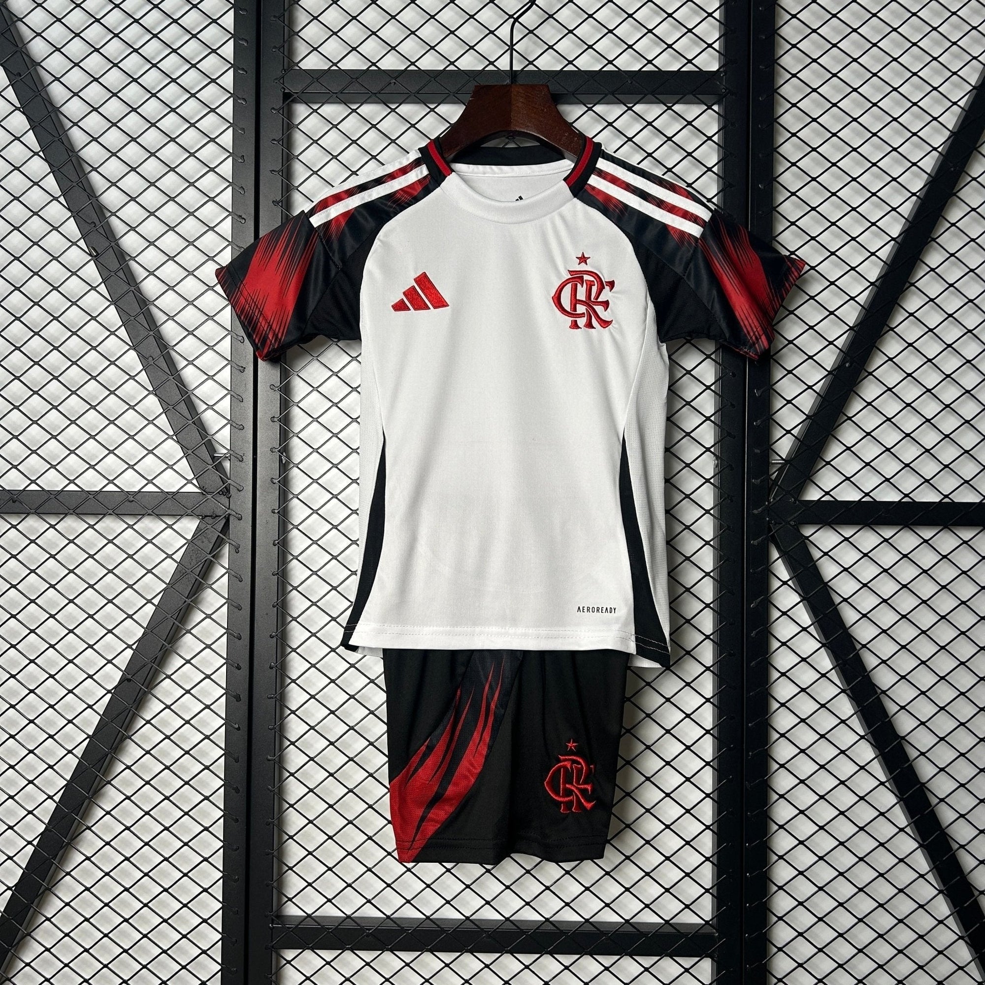 FLAMENGO SEGUNDA EQUIPACIÓN 25/26 NIÑOS - Bota de Oro Tienda