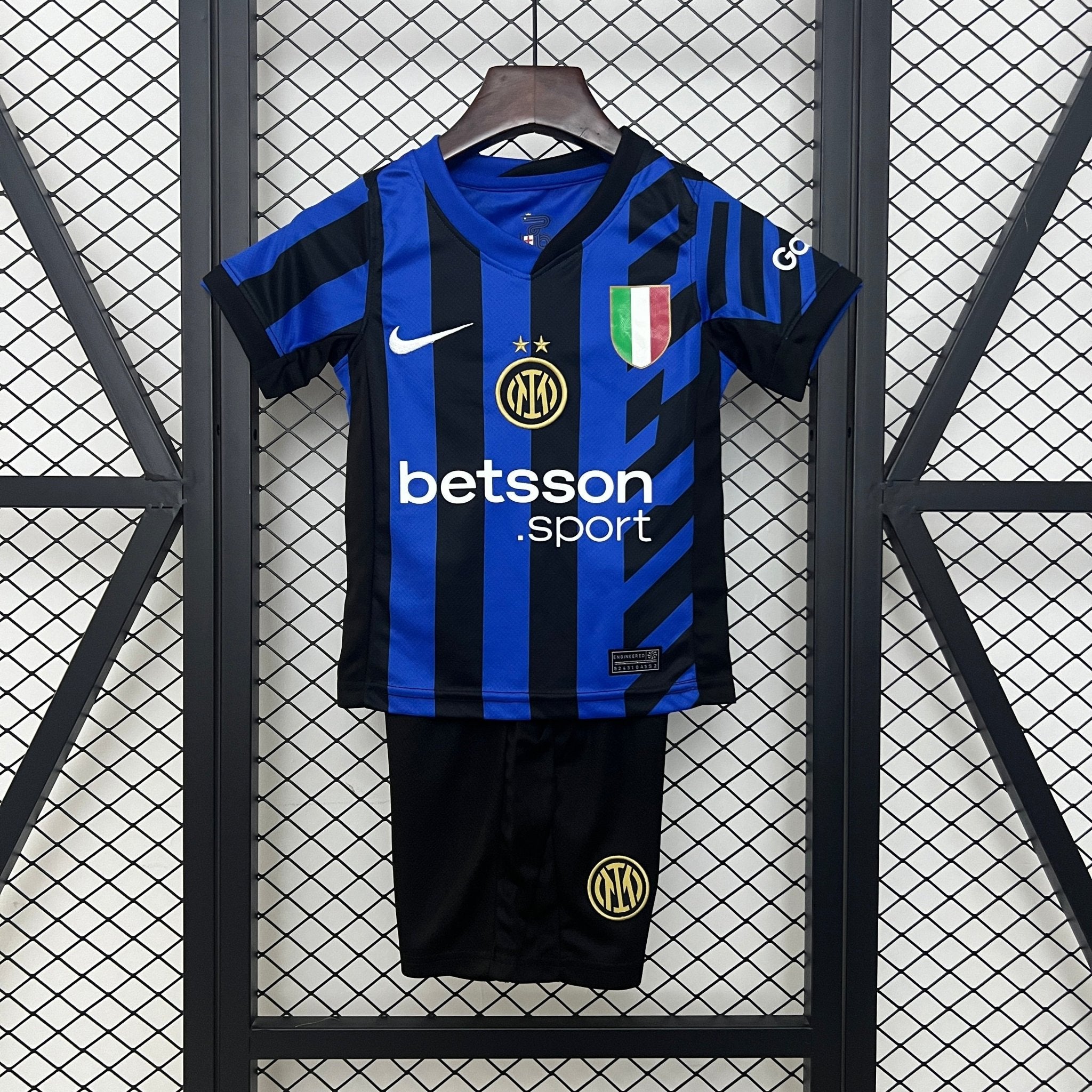 INTER DE MILAN I 24/25 CONJUNTO INFANTIL - Bota de Oro Tienda Imagen principal del producto