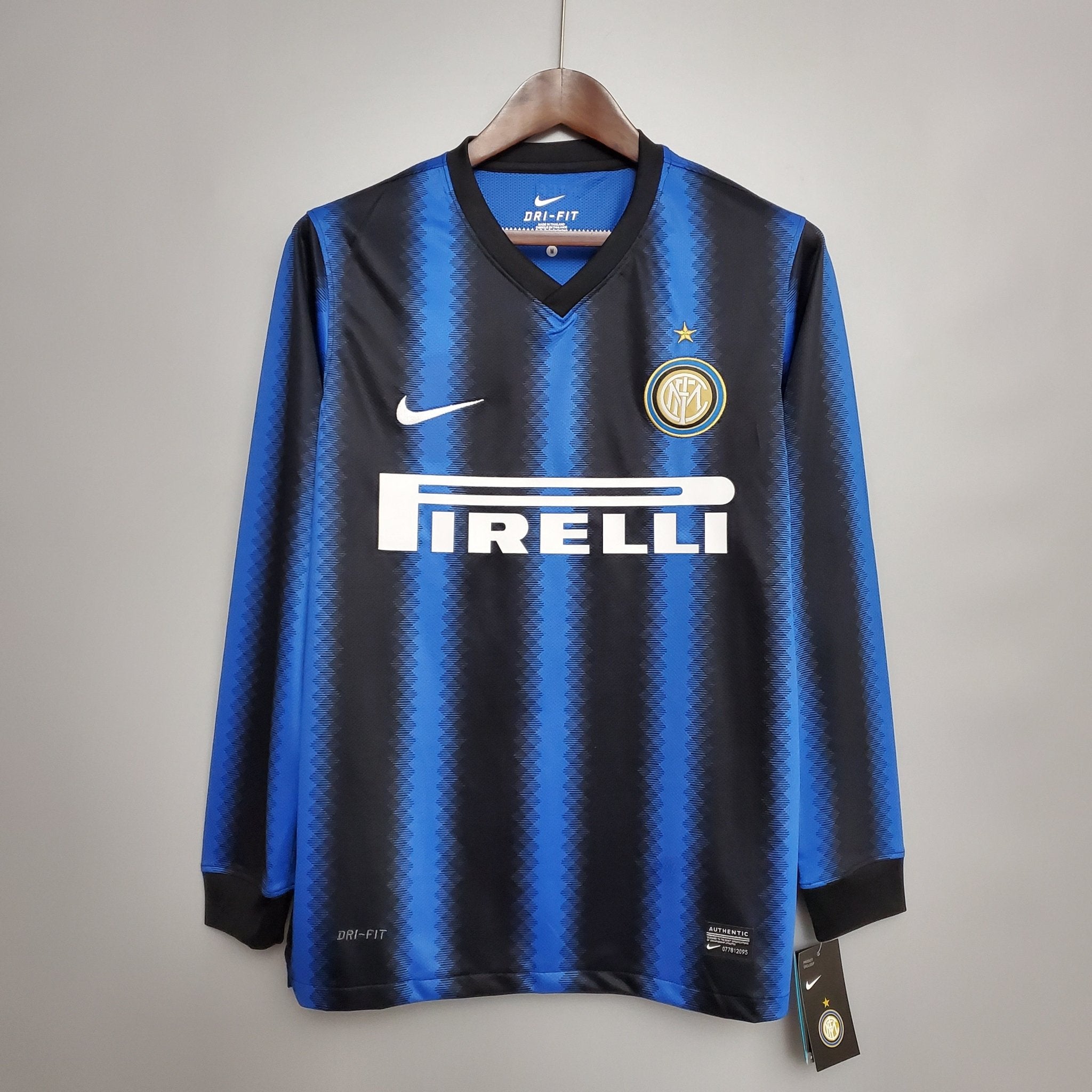 INTER DE MILAN II 10/11 HOMBRE (RETRO) MANGA LARGA - Bota de Oro Tienda