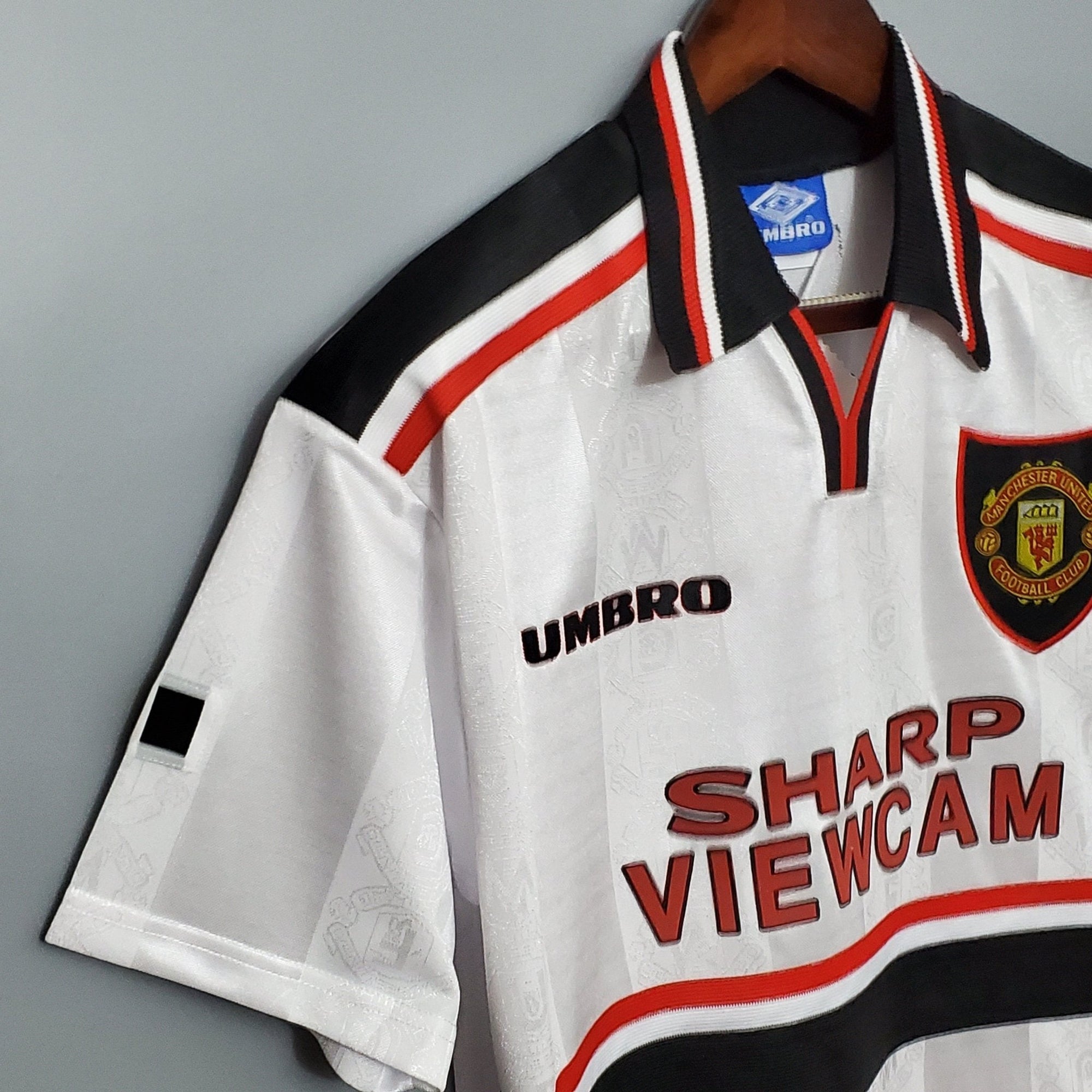 MANCHESTER UNITED I 97/98 HOMBRE (RETRO) - Bota de Oro Tienda