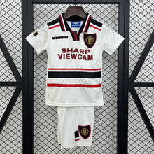 MANCHESTER UNITED SEGUNDA EQUIPACIÓN 97/98 NIÑOS RETRO - Bota de Oro Tienda