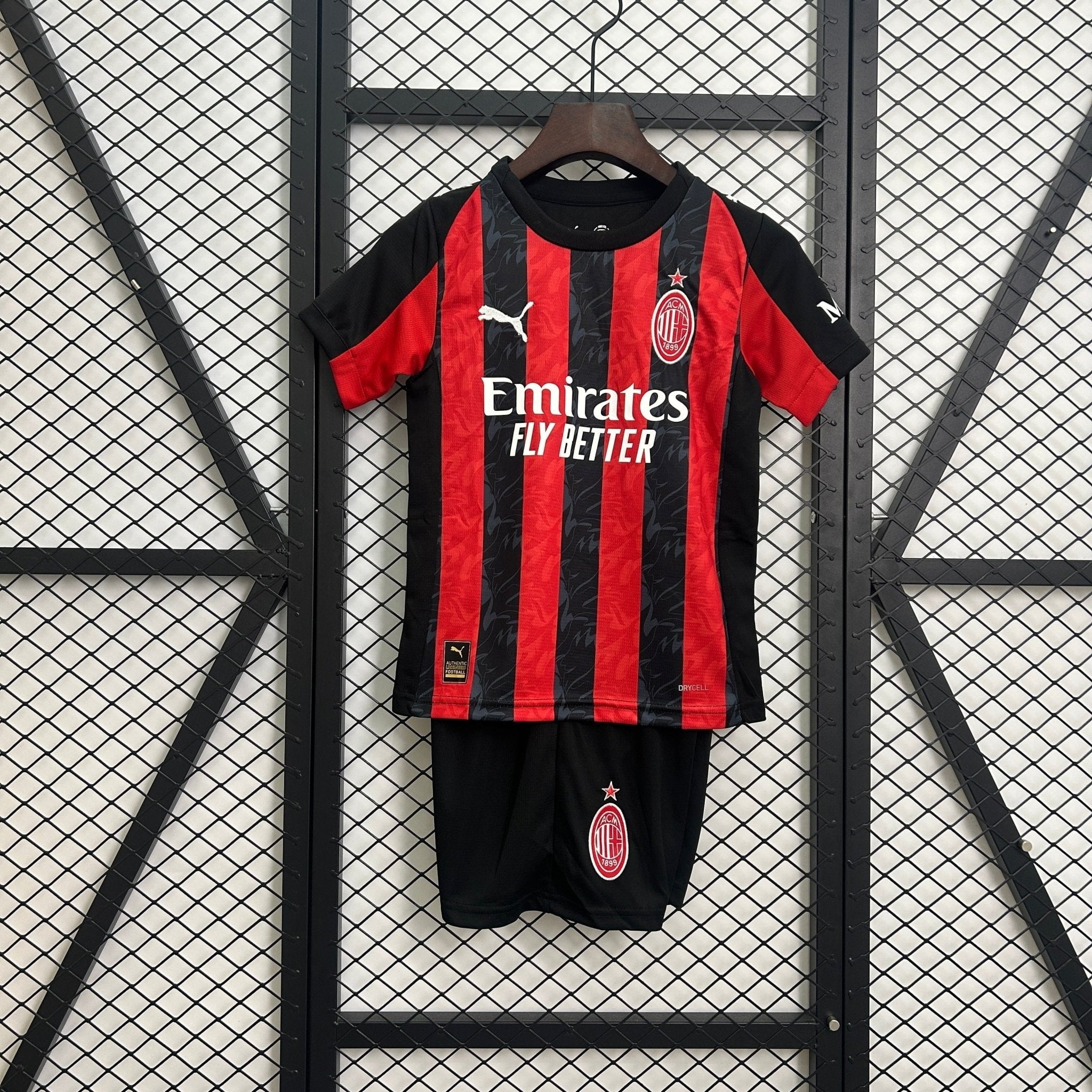 MILAN PRIMERA EQUIPACIÓN 25/26 NIÑOS - Bota de Oro Tienda