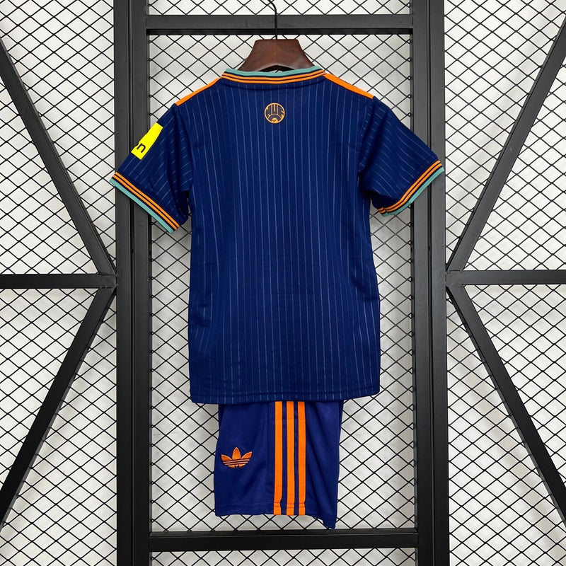 NEWCASTLE TERCERA EQUIPACIÓN 25/26 NIÑOS - Bota de Oro Tienda