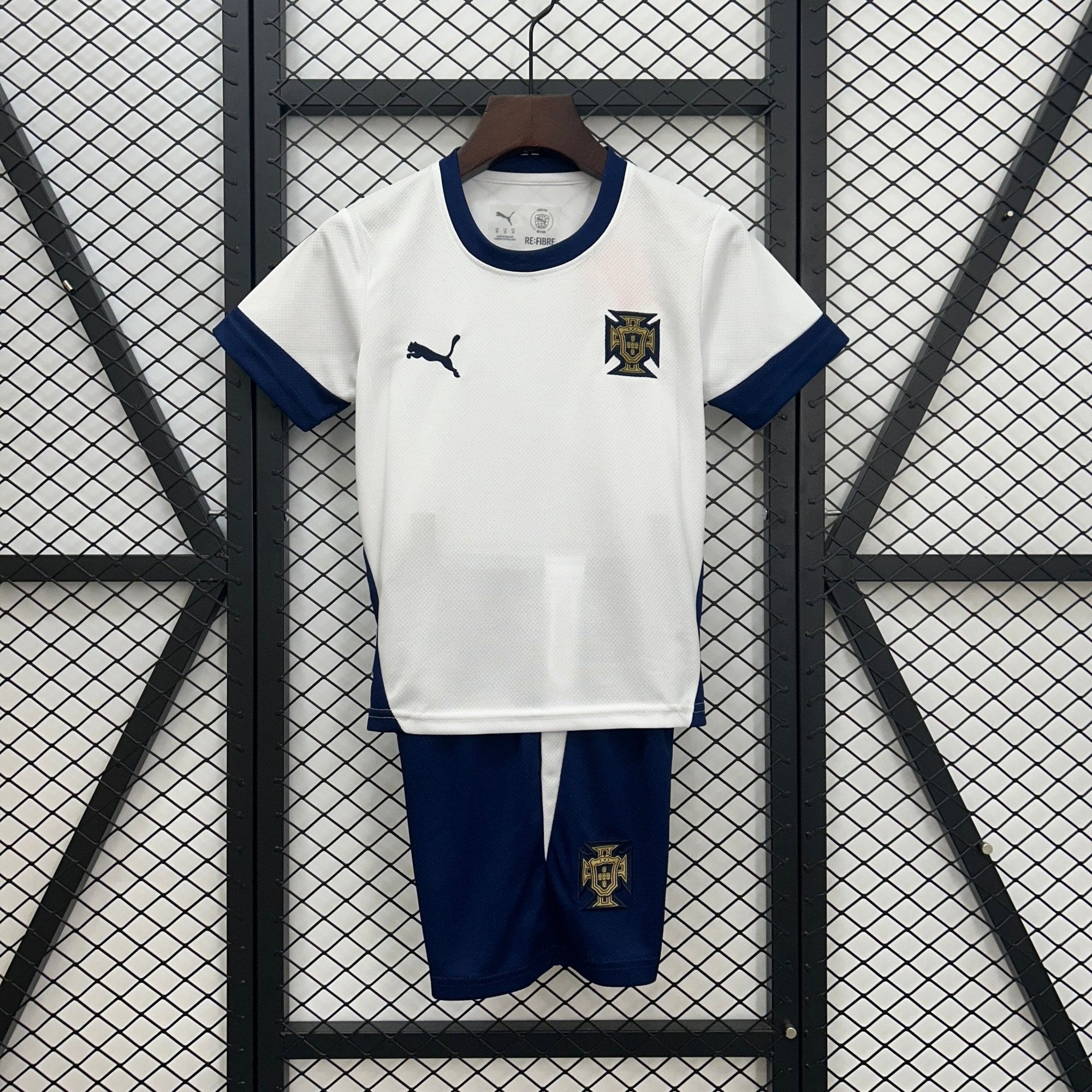 PORTUGAL EQUIPACIÓN ENTRENAMIENTO 25/26 NIÑOS - Bota de Oro Tienda