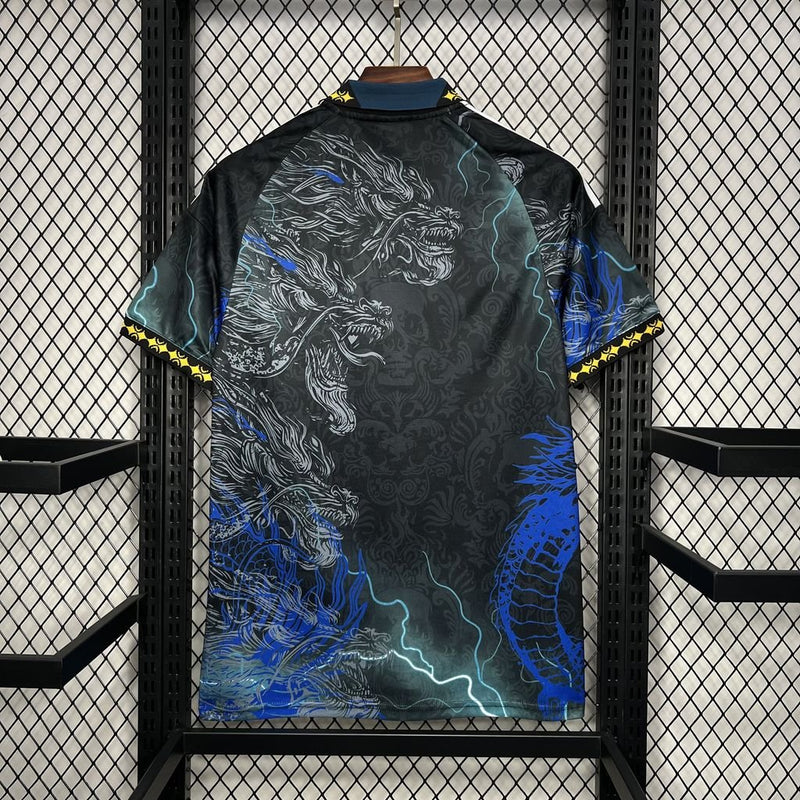 REAL MADRID DRAGÓN NEGRO 24/25 - Bota de Oro Tienda