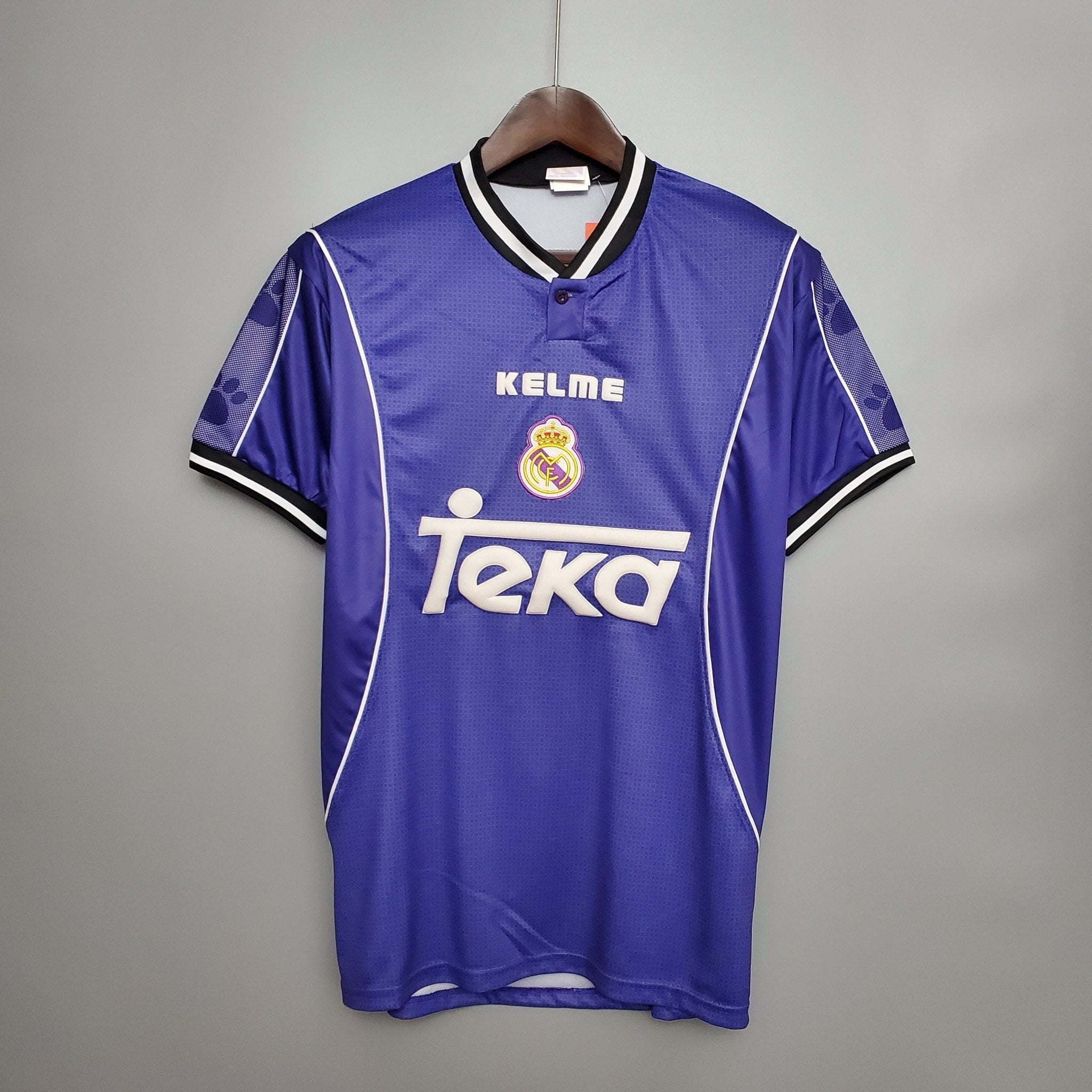 REAL MADRID II 97/98 HOMBRE (RETRO) - Bota de Oro Tienda