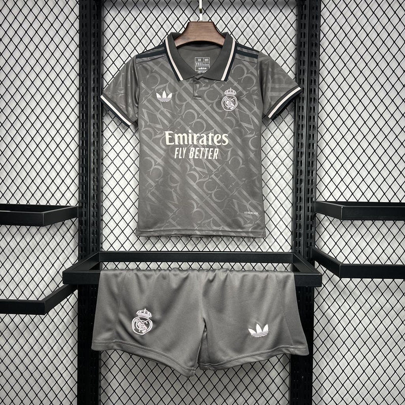 REAL MADRID III 24/25 CONJUNTO INFANTIL - Bota de Oro Tienda