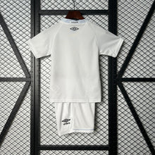 SANTOS PRIMERA EQUIPACIÓN 25/26 NIÑOS - Bota de Oro Tienda